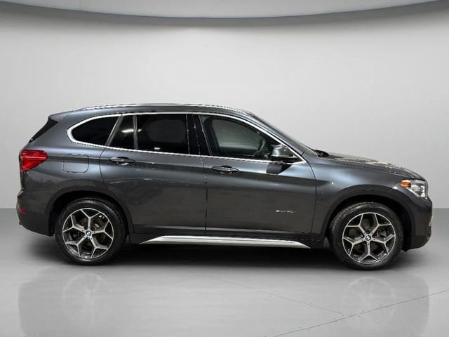 Used 2017 BMW X1 28i with VIN WBXHU7C35H5H35941 for sale in Brookfield, WI
