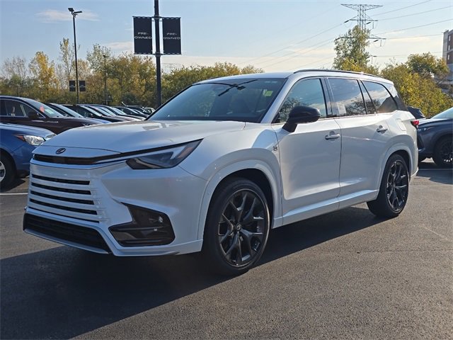 2026 Lexus TX 500h F SPORT Performance Premium photo 3