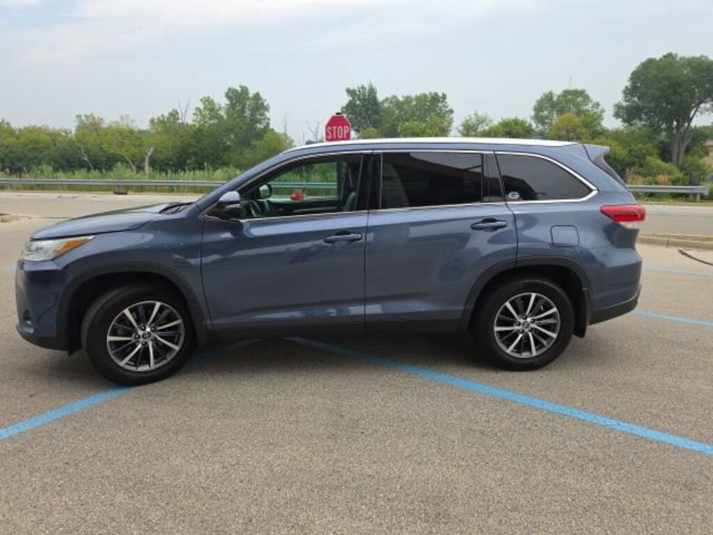 Used 2019 Toyota Highlander XLE SUV