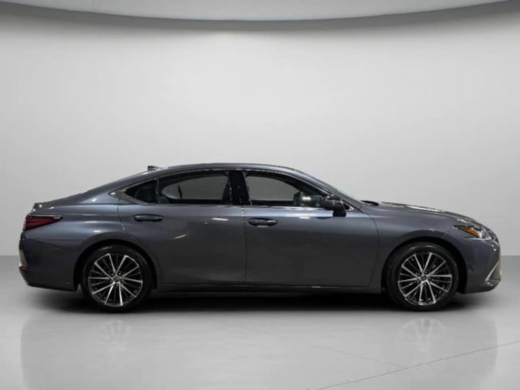 Used 2024 Lexus ES 350 Sedan