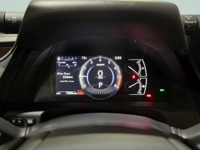2025 Lexus ES 350 - Photo 12