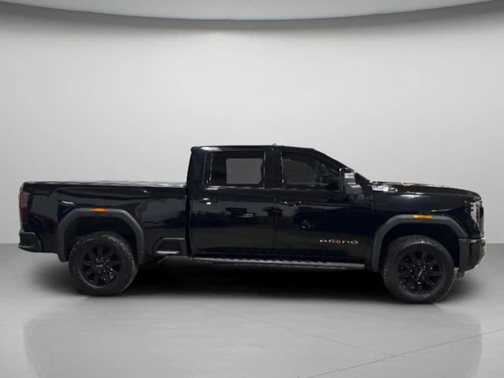 Used 2025 GMC Sierra 2500HD AT4 Truck Crew Cab