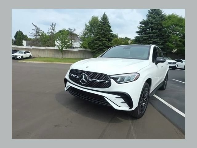 2023 Mercedes-Benz GLC