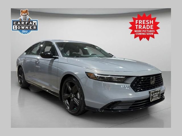 2023 Honda Accord Hybrid Sport-L w/o BSI's photo
