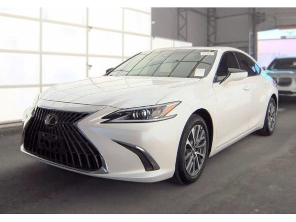Used 2025 Lexus ES 350 Sedan
