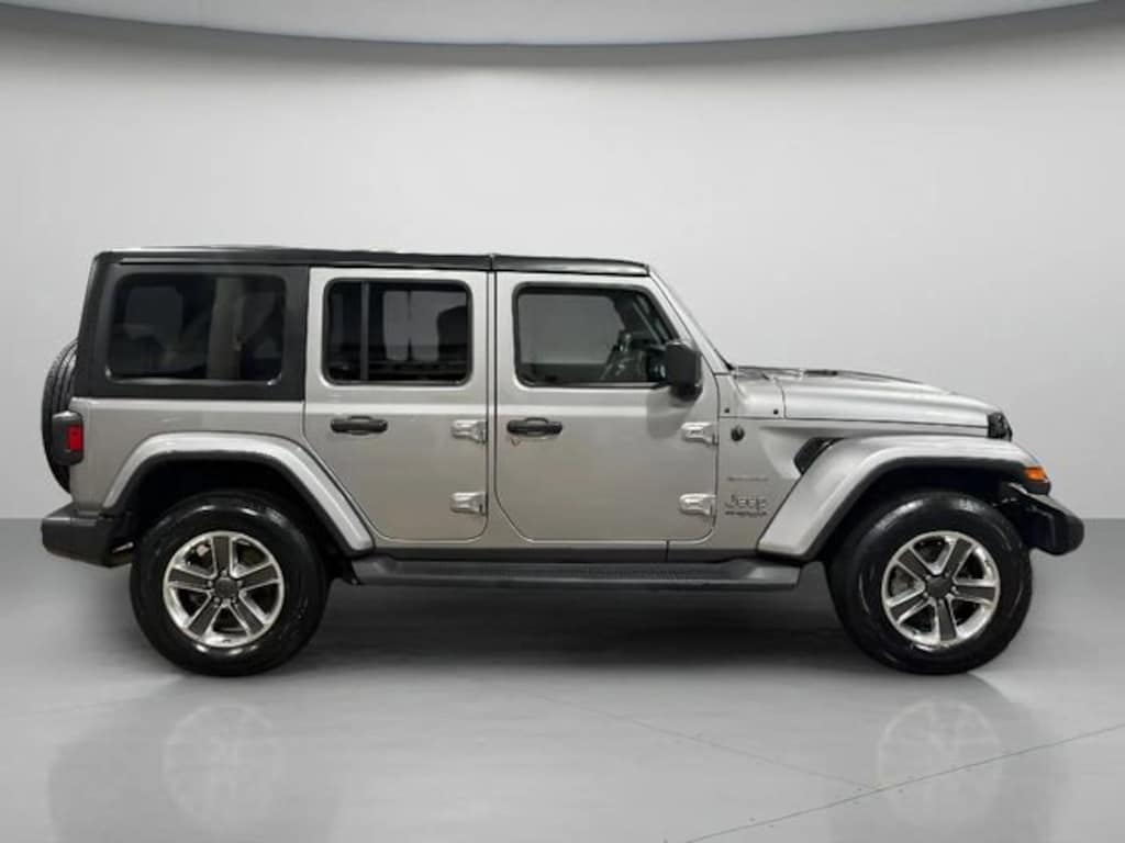Used 2020 Jeep Wrangler Unlimited Sahara SUV