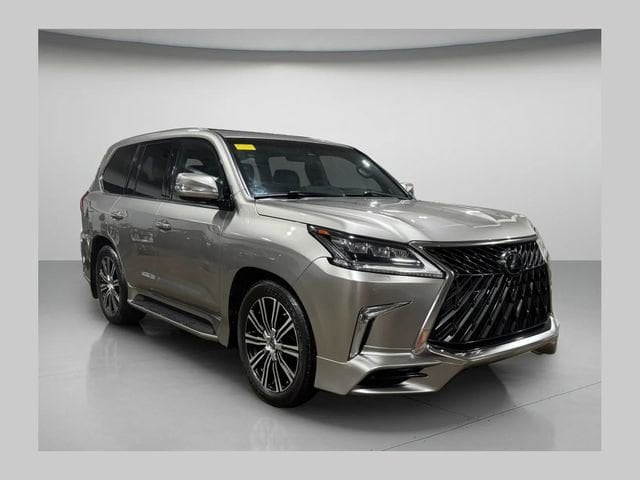 2020 Lexus LX 570's photo