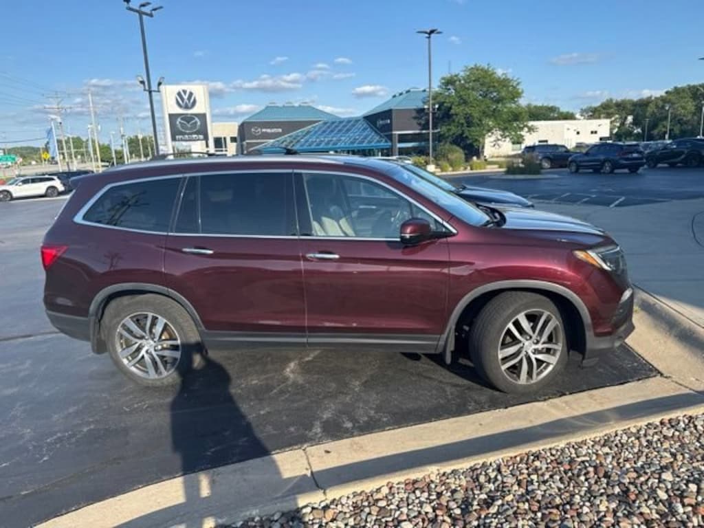 Used 2017 Honda Pilot Elite SUV