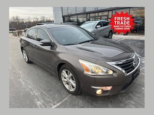 2014 Nissan Altima 2.5 SV Sedan