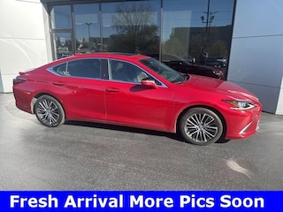 2022 LEXUS ES 250 Sedan