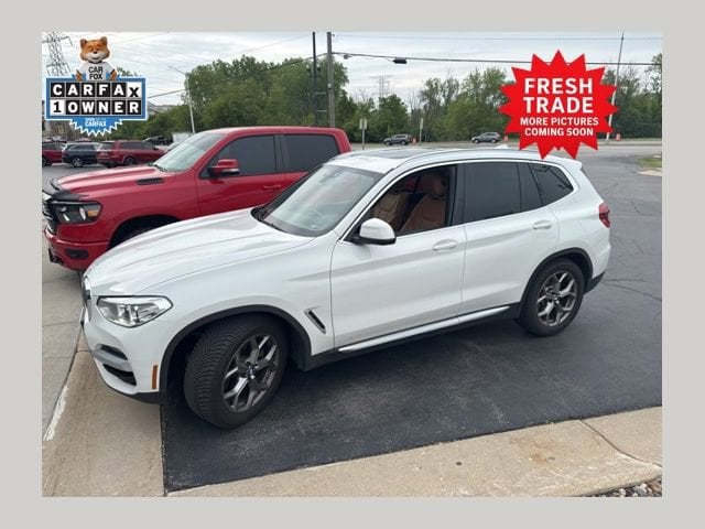 2021 BMW X3 xDrive30i's photo
