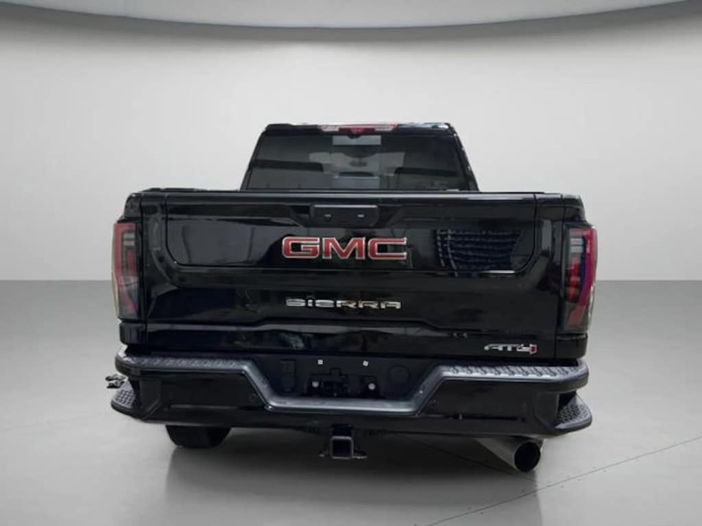 Used 2025 GMC Sierra 2500HD AT4 Truck Crew Cab