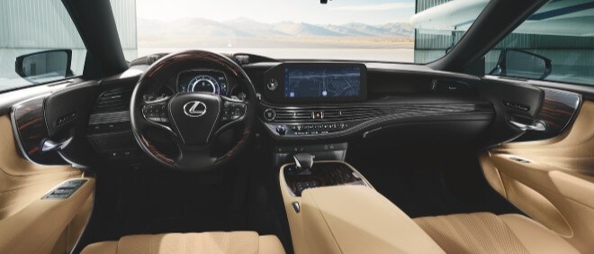 Lexus LS inside