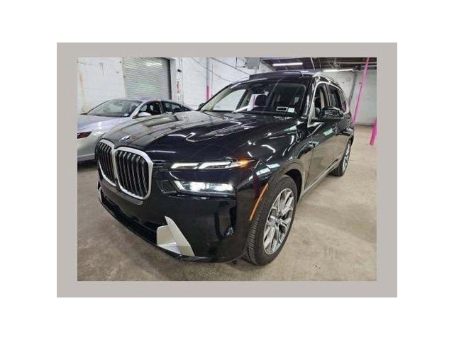 2024 BMW X7 xDrive40i's photo