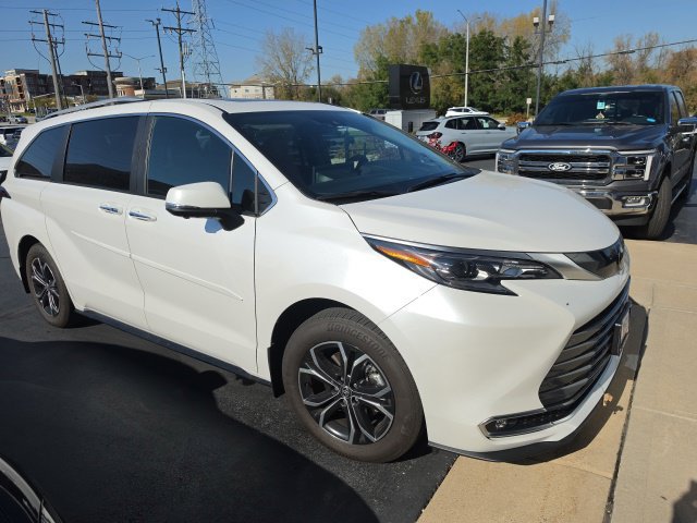 Used 2026 Toyota Sienna Platinum 7 Passenger Van Passenger Van