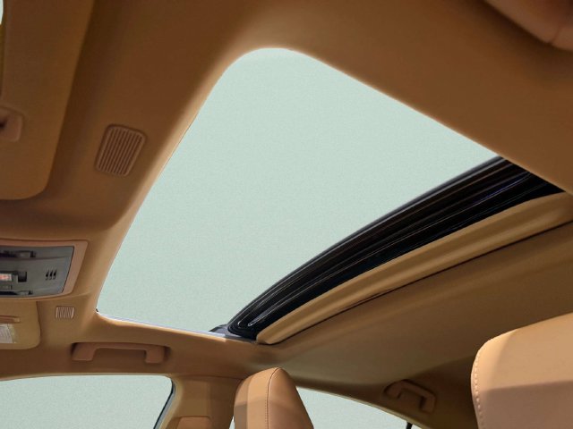 2025 Lexus ES 350 - Photo 20