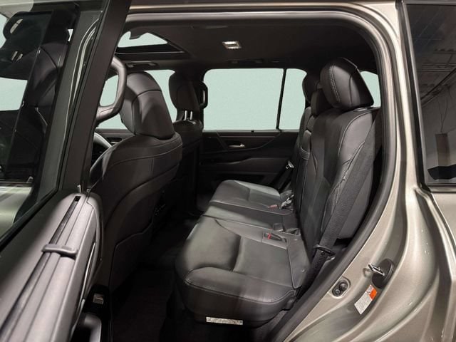 2024 Lexus LX Luxury - Photo 28