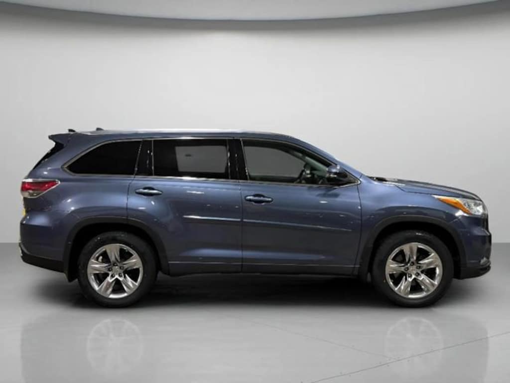 Used 2015 Toyota Highlander Limited SUV