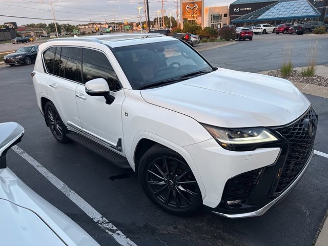 2024 Lexus LX 600 photo 2