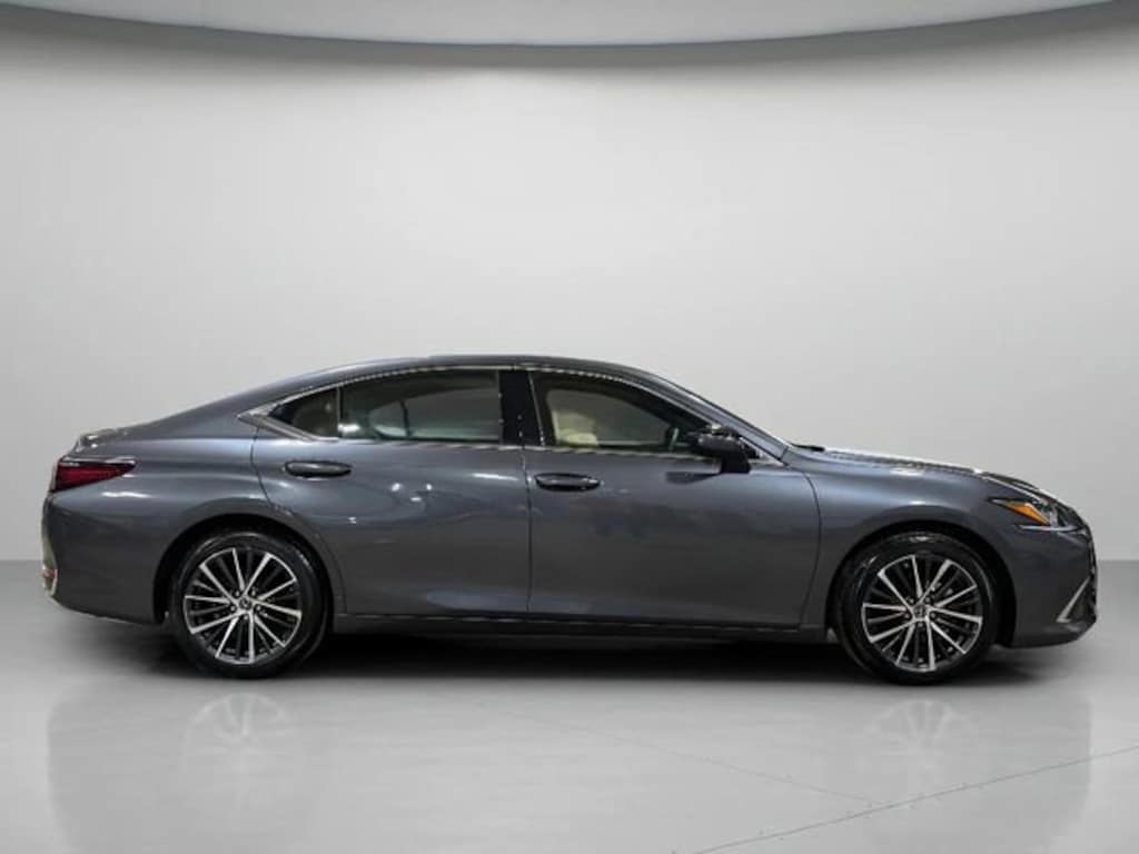 Used 2024 Lexus ES 250 Sedan