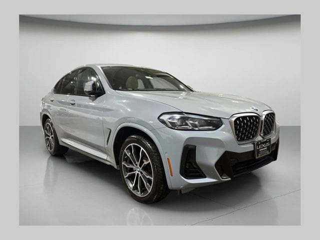 2023 BMW X4 xDrive30i's photo