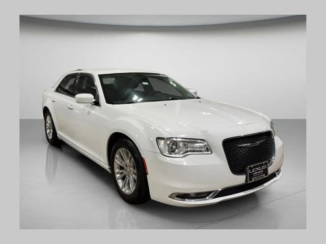 2016 Chrysler 300 Limited
