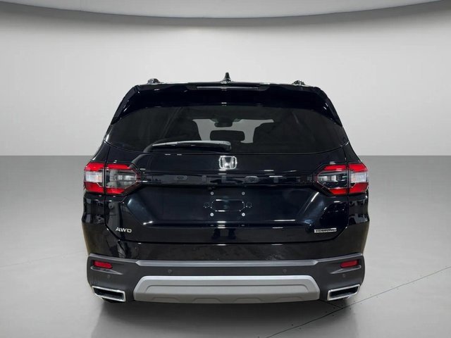 2025 Honda Pilot Touring photo 3