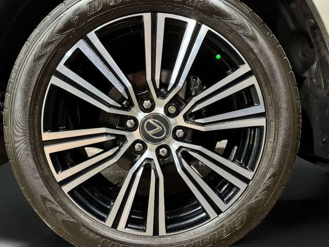 2024 Lexus LX Luxury - Photo 35