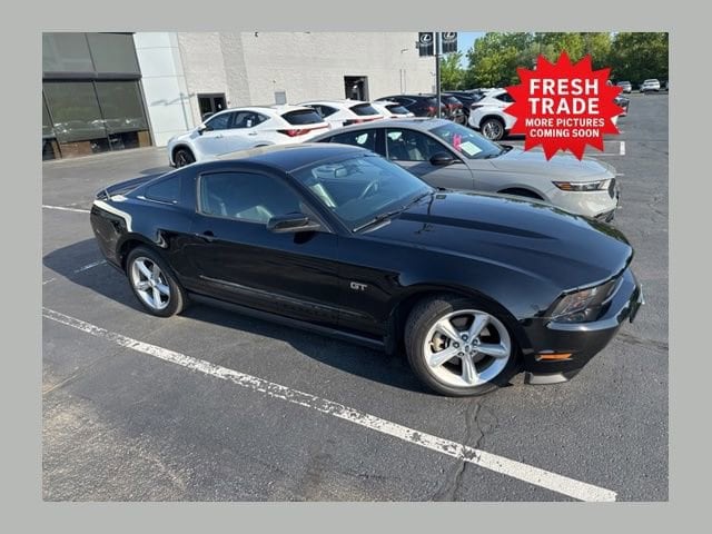 2010 Ford Mustang GT Premium's photo