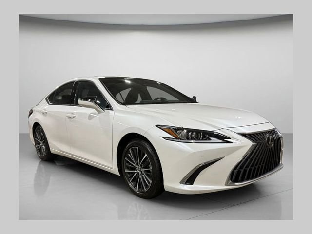 2025 Lexus ES 350's photo
