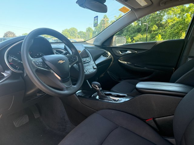 2025 Chevrolet Malibu 1LT - Photo 32