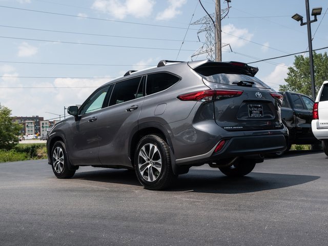 2022 Toyota Highlander XLE photo 4