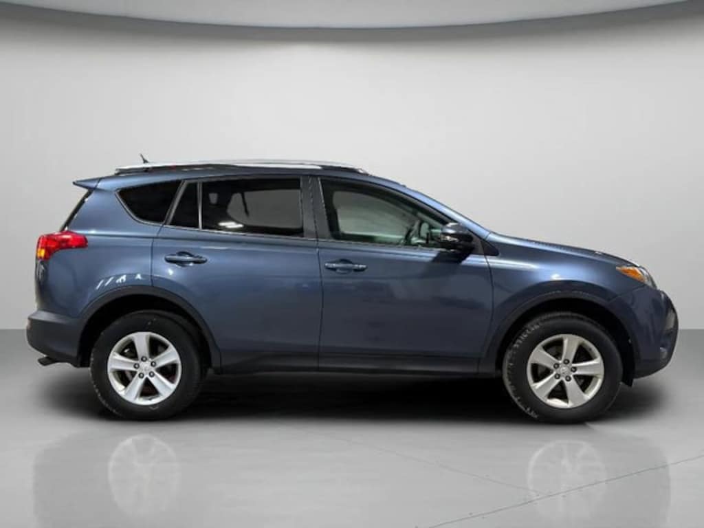 Used 2013 Toyota RAV4 XLE SUV
