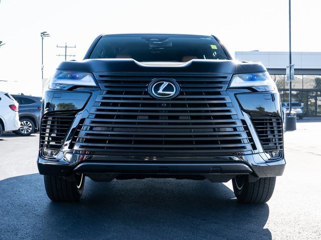 2025 Lexus LX 600 Premium photo 2