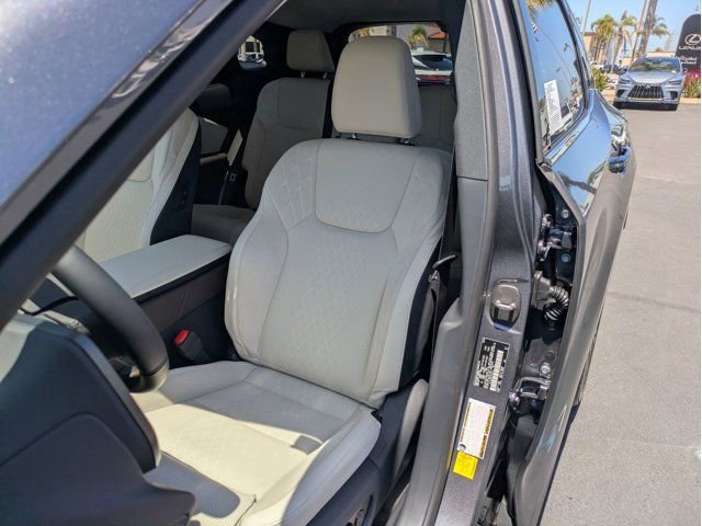2026 Lexus RX 450h+ Luxury - Photo 11