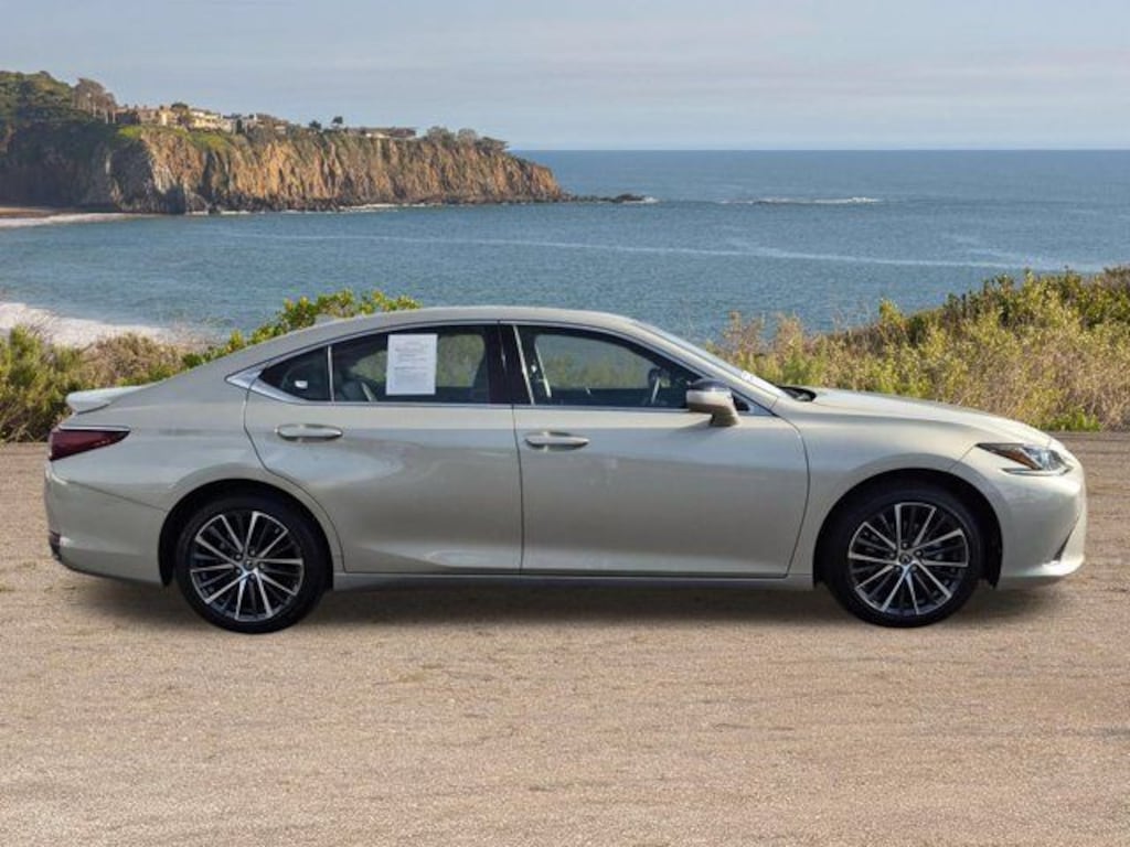 Used 2023 Lexus ES 300h Sedan