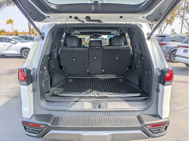 2026 Lexus LX 600 Luxury - Photo 21