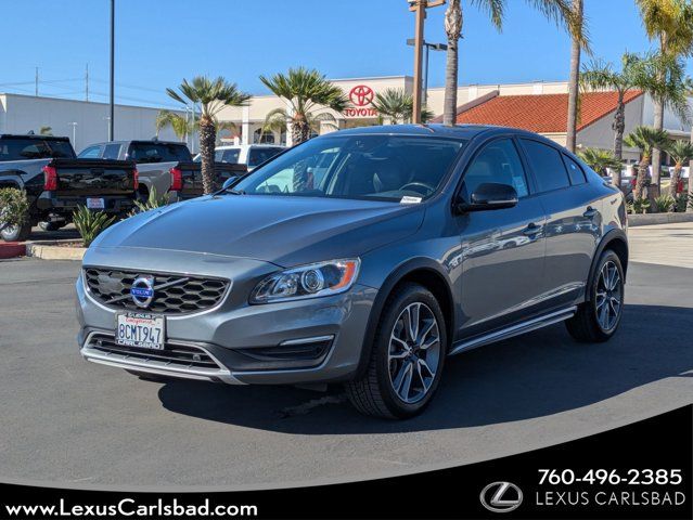 2017 Volvo S60 T5 AWD Cross Country Platinum's photo