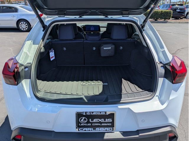 2026 Lexus UX Hybrid 300h Premium - Photo 21