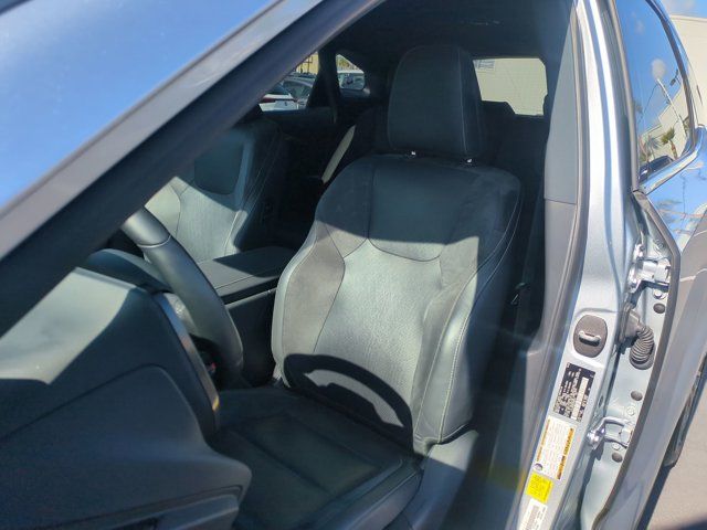 2024 Lexus RX PHEV 450h+ - Photo 11