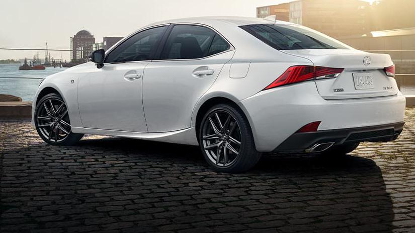 2019 lexus is 300 f-sport blackline review