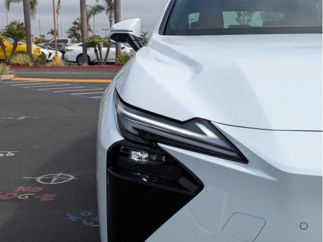 2026 Lexus ES BEV 350e Premium - Photo 10