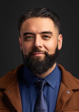 Staff member Ricardo Lizzaraga from ID_f3028d1d56f4