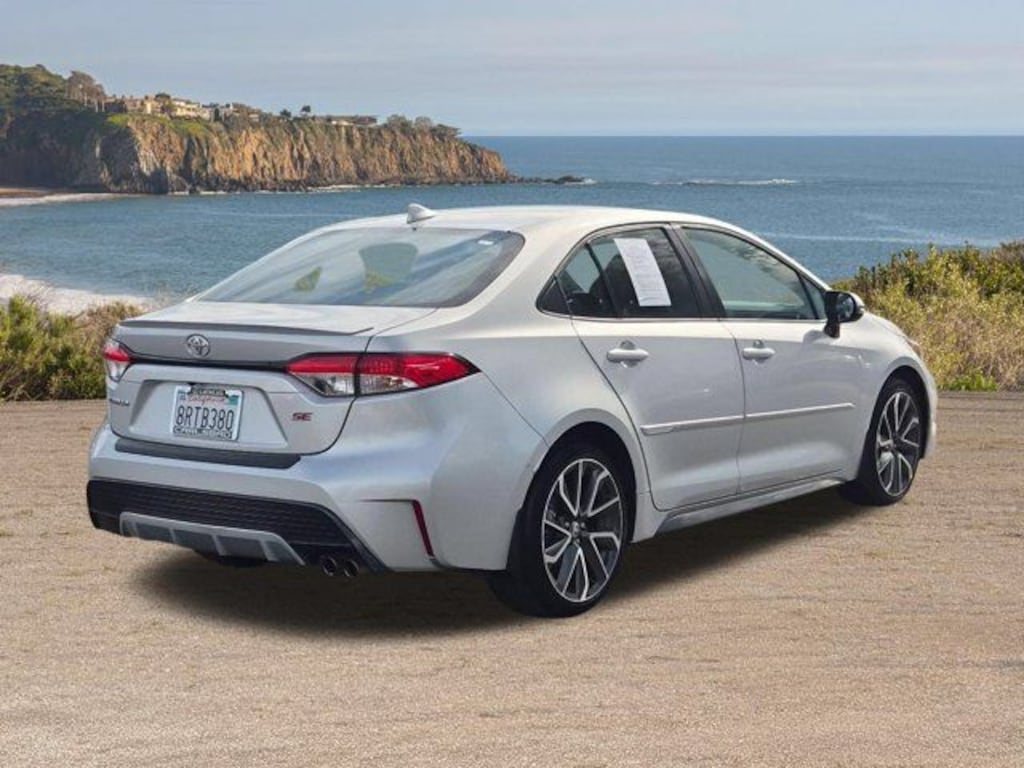 Used 2020 Toyota Corolla SE Sedan