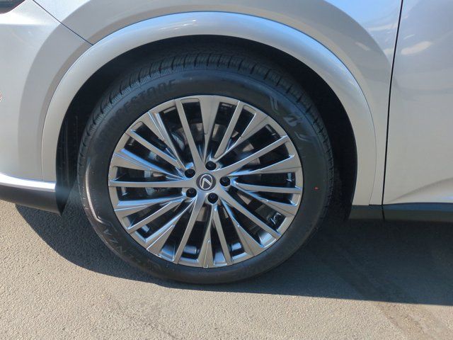 2024 Lexus RX PHEV 450h+ - Photo 9