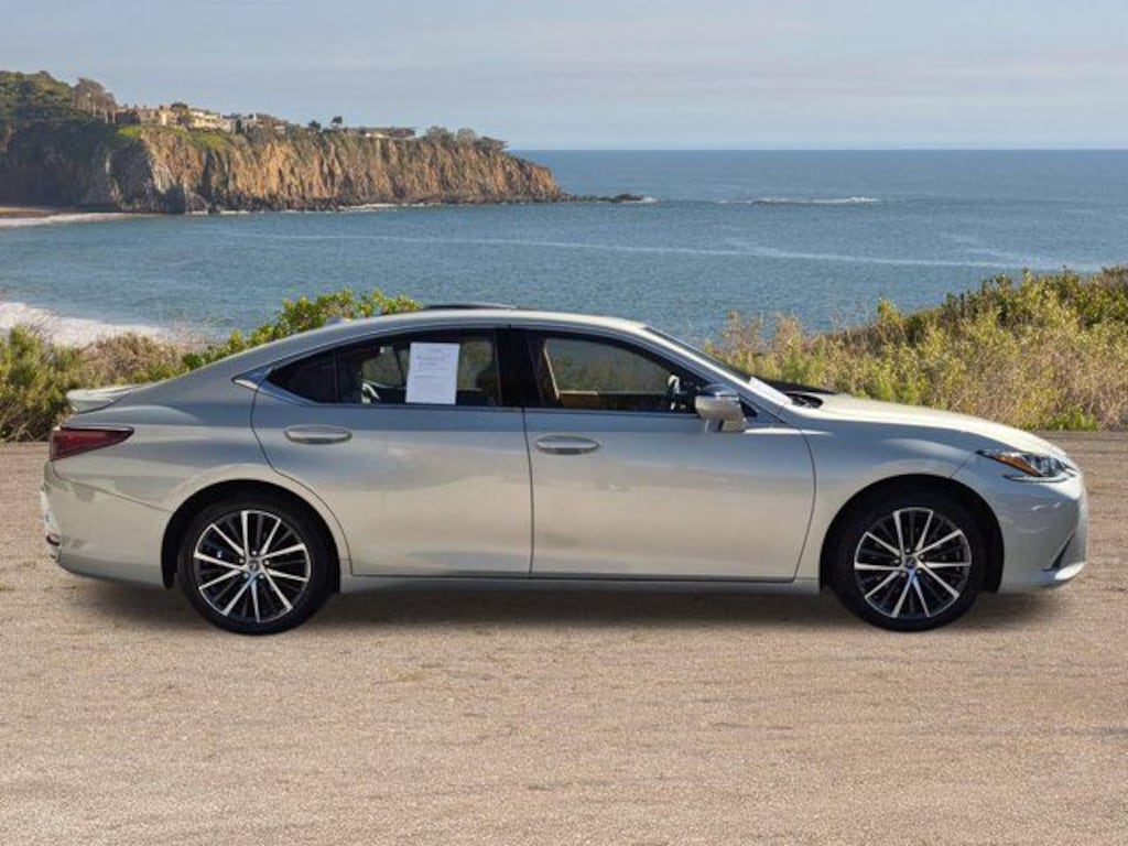 Certified 2023 Lexus ES 300h Sedan