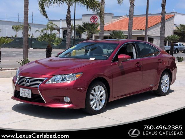 2013 Lexus ES 350 300h's photo