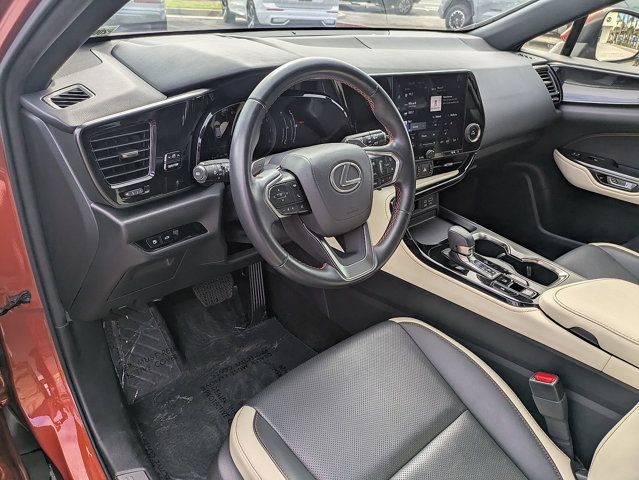 2023 Lexus NX 250 - Photo 12