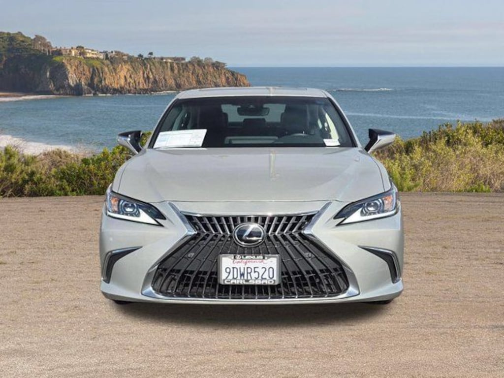 Used 2023 Lexus ES 300h Sedan