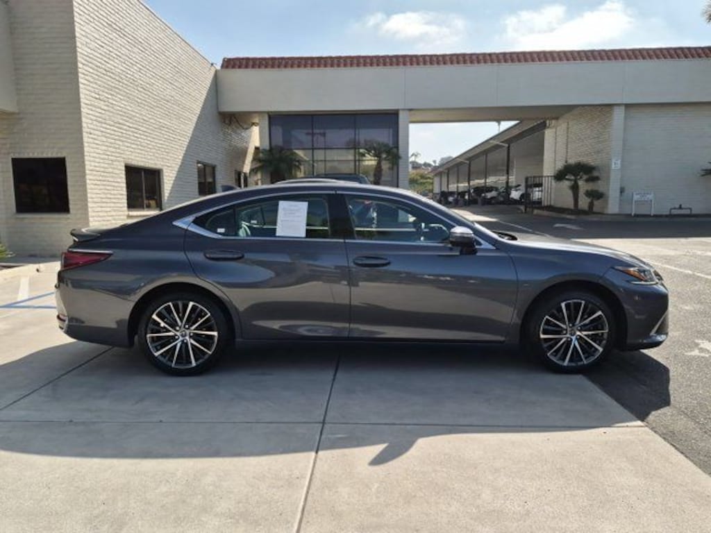 Used 2025 Lexus ES 300h Sedan